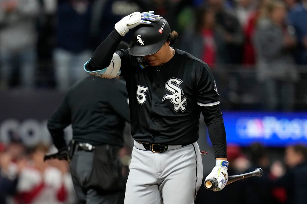 White Sox strike out record 21 times, eliminated from Division Series after wasting 2-0 lead