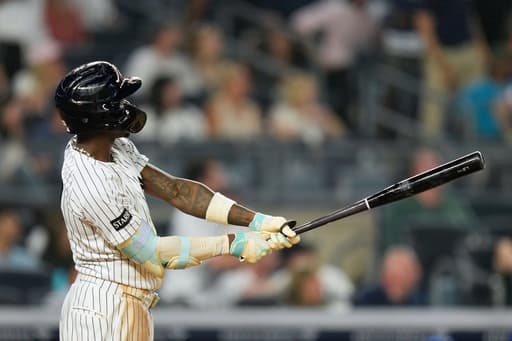 Bellinger, Chisholm hit 2-run homers in 7th-inning rally, Yankees hang on to top Blue Jays 7-6