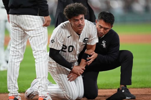 White Sox INF Vargas out with left wrist contusion vs Yankees after hitting 1st career grand slam