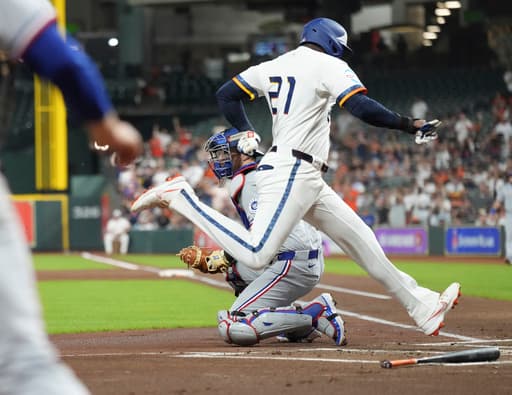 Astros slugger Yordan Alvarez leaves game against Rangers with sprained left ankle