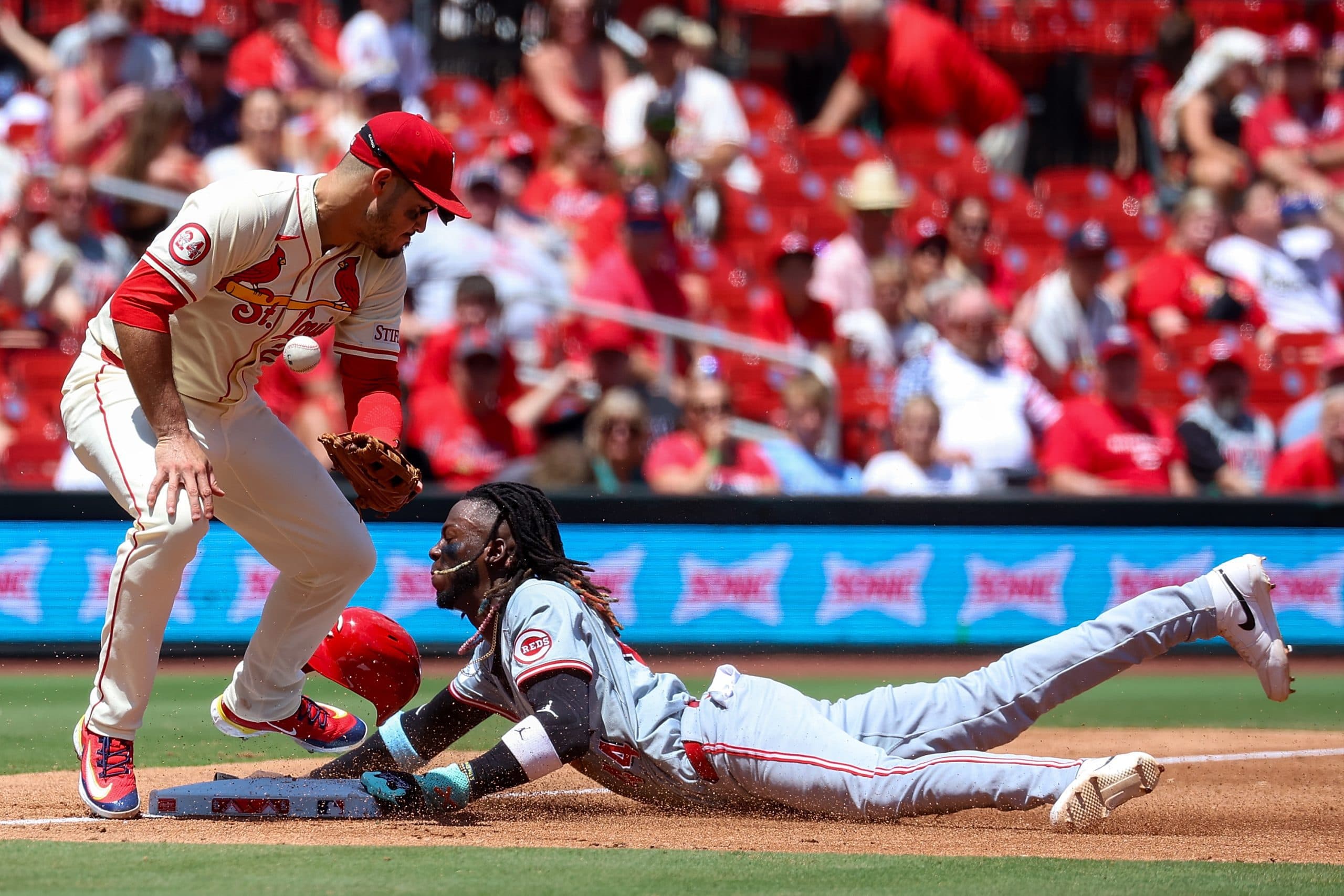 Elly de la Cruz Gets League-Leading Steal No. 40