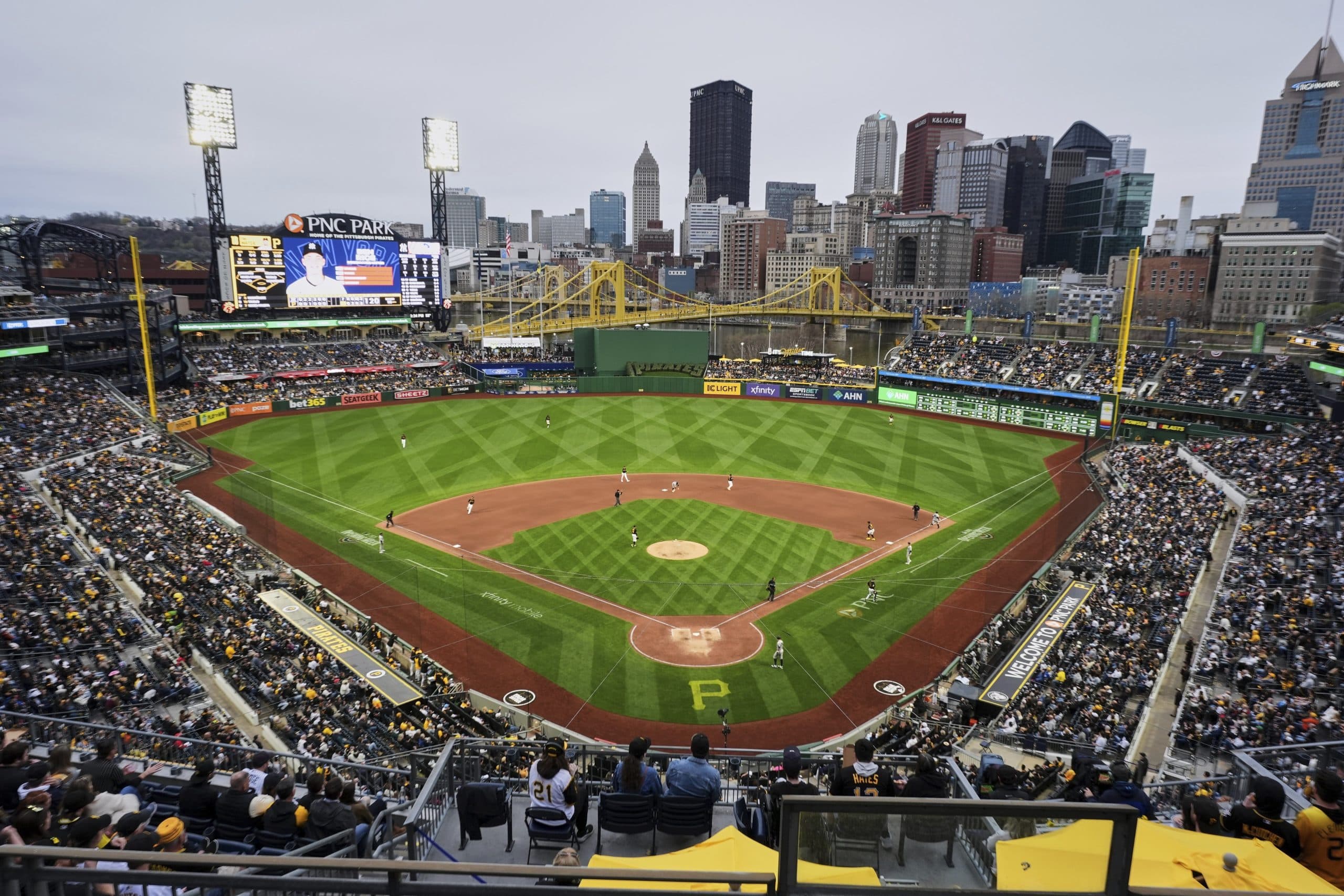 Pirates to restore Roberto Clemente sign at PNC Park after Hall of Famer’s family expresses anger