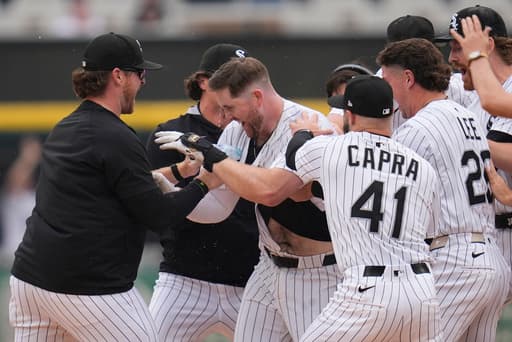 Elko delivers RBI single in the 10th to help White Sox beat AL-leading Tigers 3-2