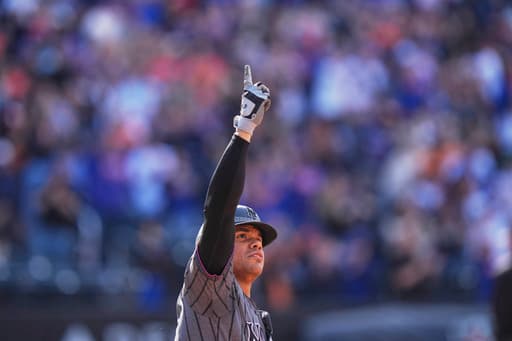 Carlos Carrasco rejoins the Yankees to bolster depleted bullpen