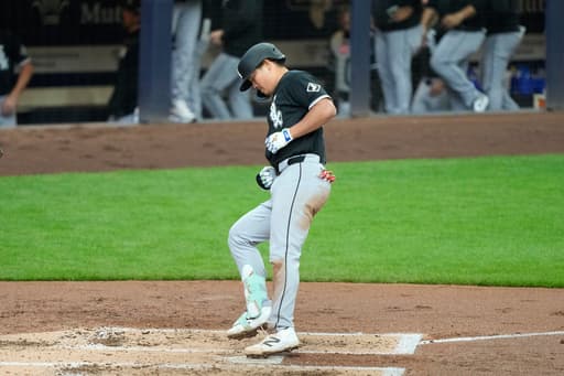 White Sox’s Murakami joins Guardians’ DeLauter in exclusive club with HRs in first 3 MLB games