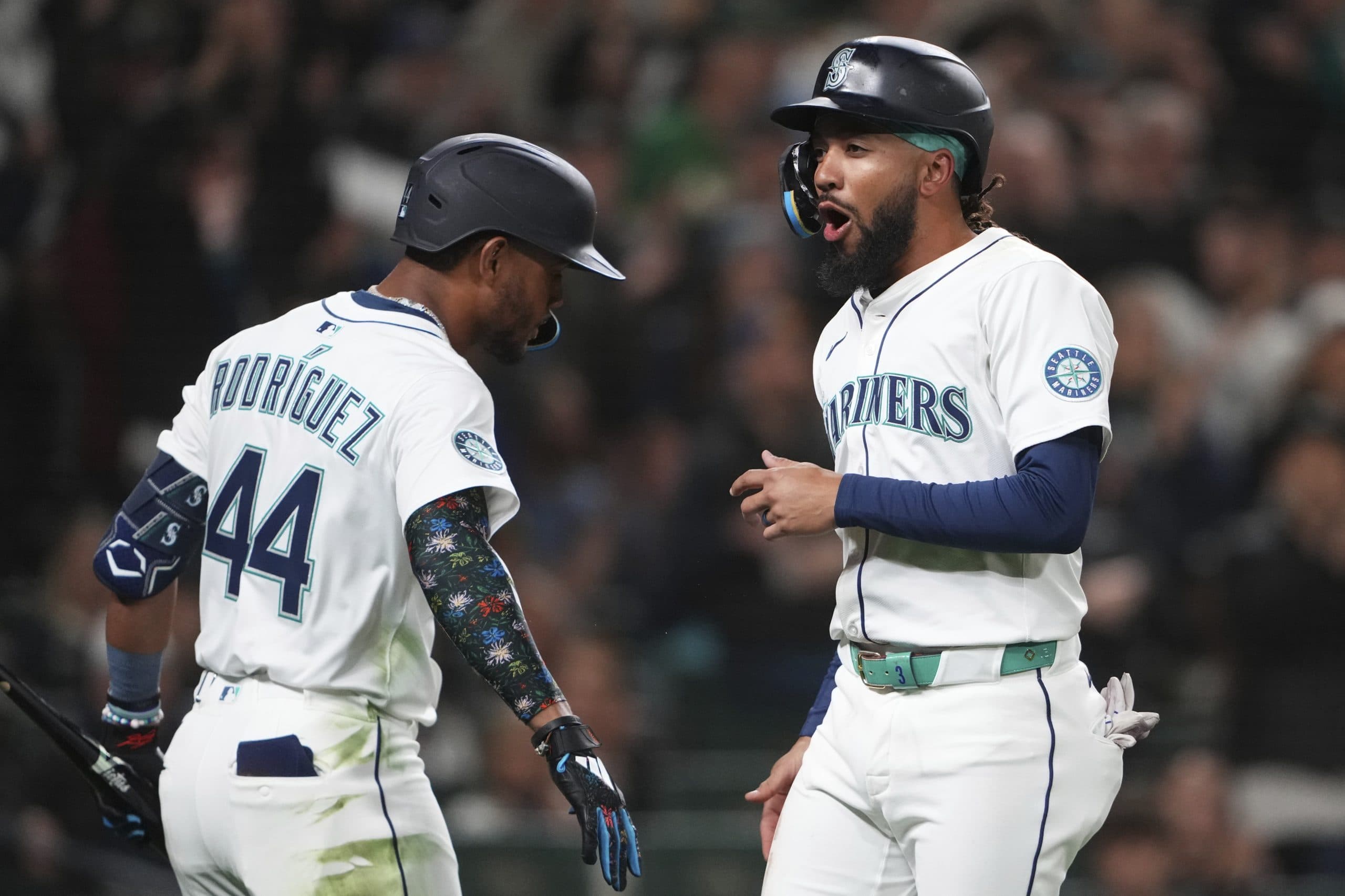J.P. Crawford’s single in the 11th gives Mariners 2-1 win over Yankees to end 4-game skid
