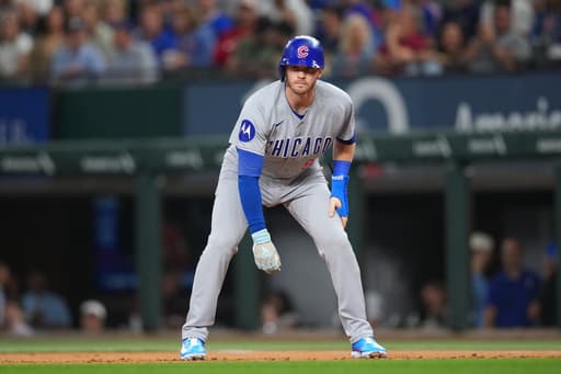 Ian Happ has reached base in 30 consecutive games for Cubs, and 2 others have double-digit streaks