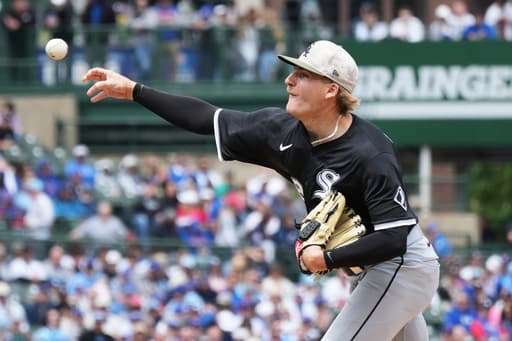 White Sox right-hander Jonathan Cannon has been scratched because of lower back tightness