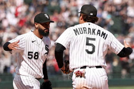 Grichuk homers in the 8th in White Sox 2-1 win over Mariners