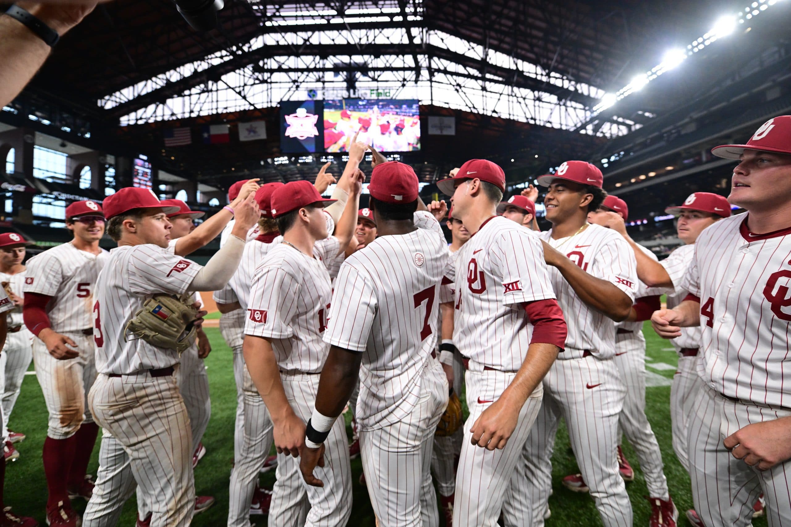 Big 12 Tournament Game Recap: Davis Leads Sooners to Victory