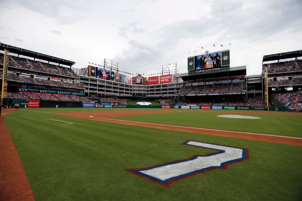 MLB All-Stars back in Arlington, where 11 future Hall of Famers started outside in Texas heat in ’95