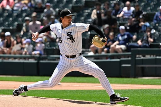 Davis Martin wins 6th straight decision and White Sox cruise to a 6-2 win over Twins