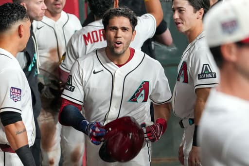 Del Castillo hits 3-run homer to lift Diamondbacks past Brewers 4-3