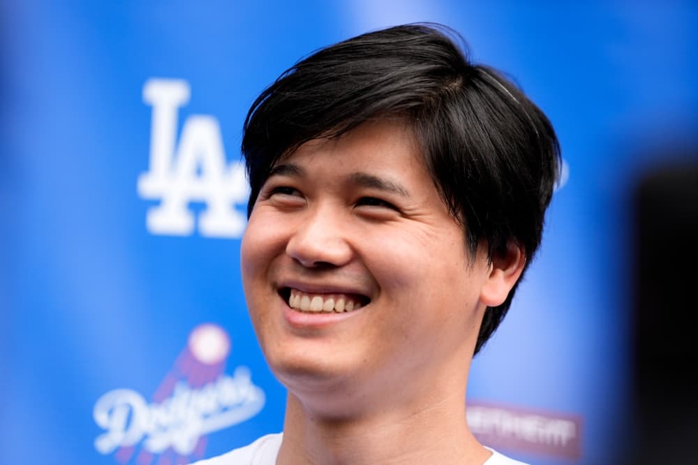 Ohtanimania descends on Dodger Stadium as fans get first glimpse of 2-way superstar in blue