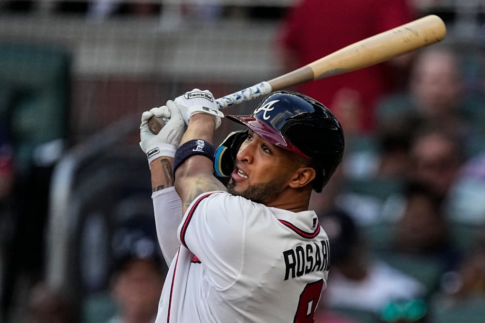 Eddie Rosario and the Washington Nationals agree to a minor league deal, AP source says