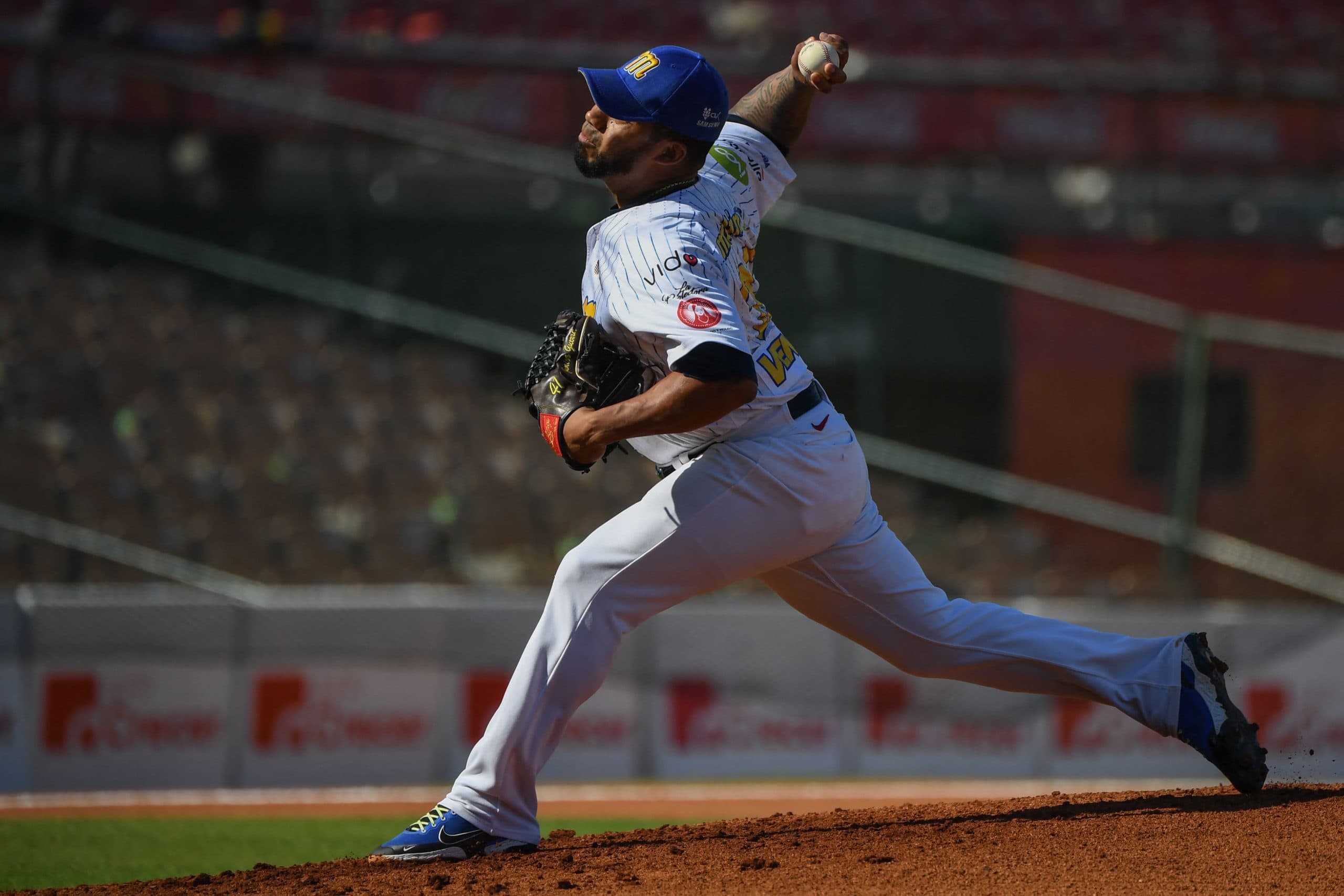 LVBP Opening Day Recap: Navegantes del Magallanes v. Tiburones de La Guaira
