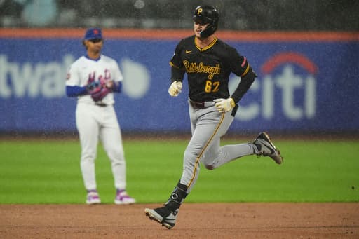 Pirates hit 2 homers off Holmes and blank Mets 4-0 to prevent 3-game sweep