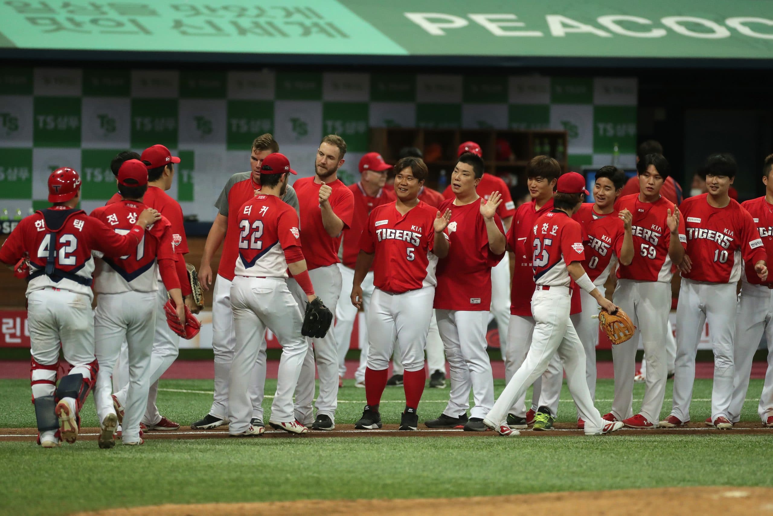 KBO: Kia Tigers Offense Explodes Early, Take 2-0 Series Lead 