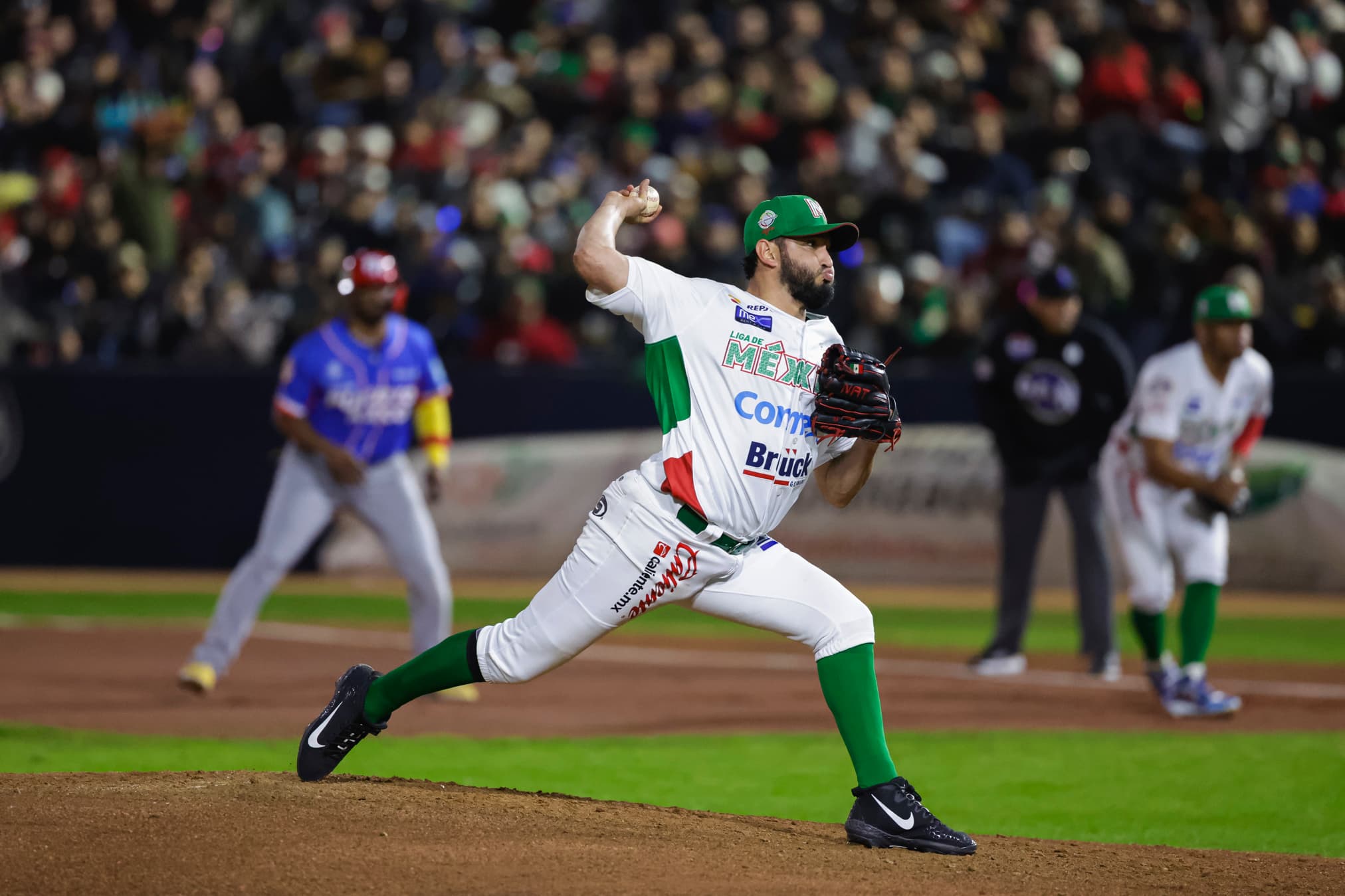 Mexico’s Charros de Jalisco Rout Puerto Rico 8-1 In Caribbean Series Opener