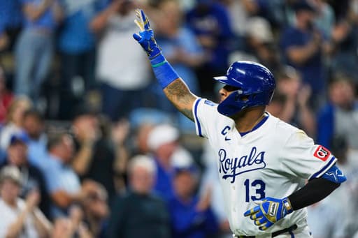 Bobby Witt Jr.’s eighth inning homer helps KC avoid sweep