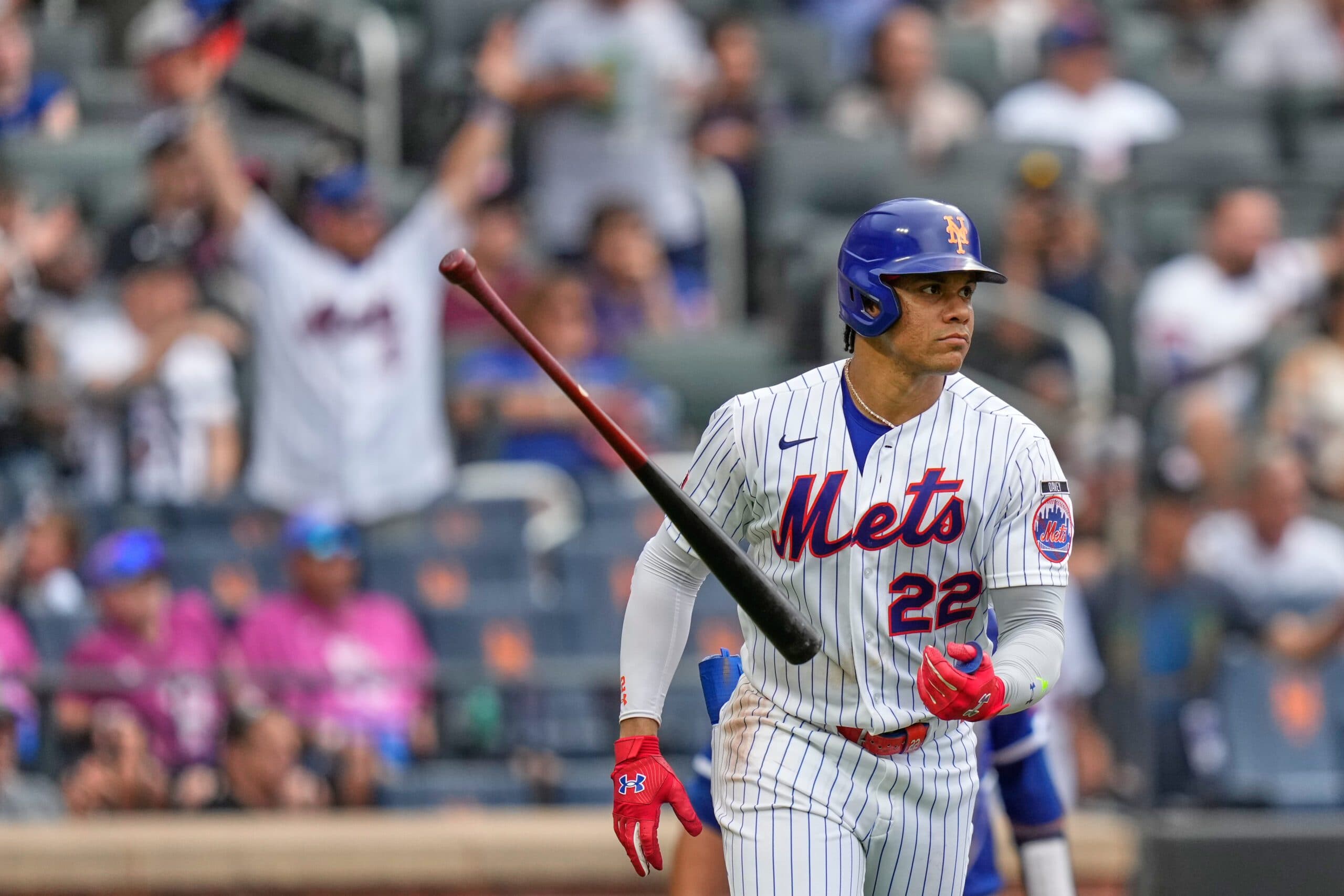 New York Mets Change Uniforms to Help Film a Movie Starring Emma Stone