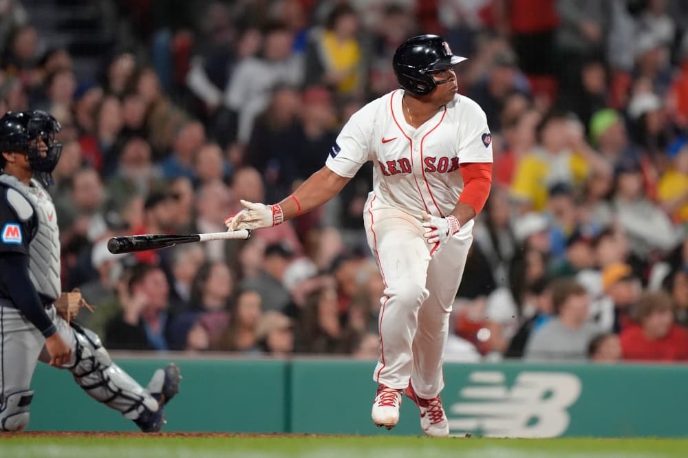 Red Sox All-Star Devers misses Cleveland game with soreness in his left knee