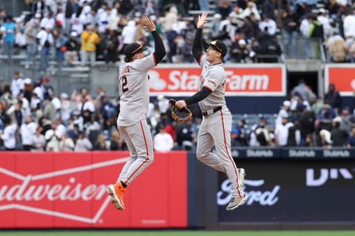 Jung Hoo Lee homers twice off Carlos Rodón, Giants rally from 3-run deficit to beat Yankees 5-4