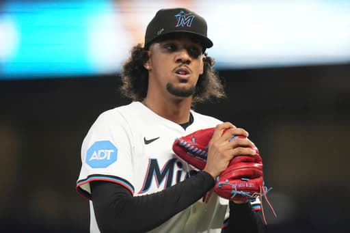 Young players in key roles in Marlins’ improvement