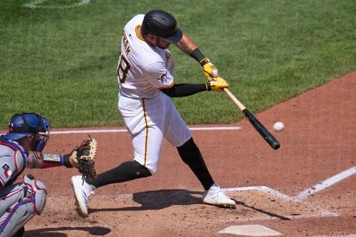 Pham and Horwitz lead Pirates past Rangers to prevent sweep