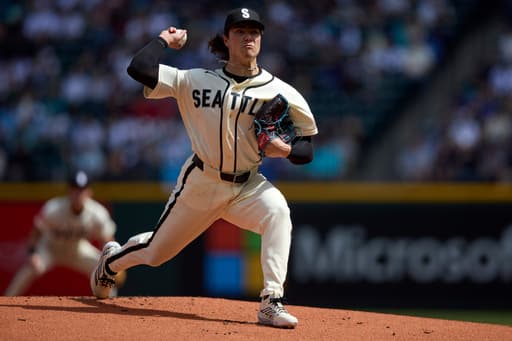 Woo goes 7 strong innings as the Mariners power past the Rangers 5-2
