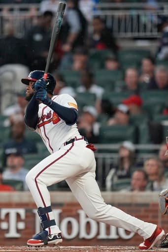 Slumping Braves look to boost offense by recalling Alex Verdugo to replace Bryan De La Cruz in OF