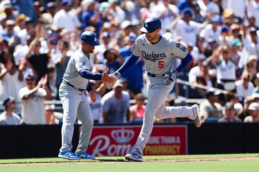 Dodgers’ Freddie Freeman sidelined by recurring neck nerve issue
