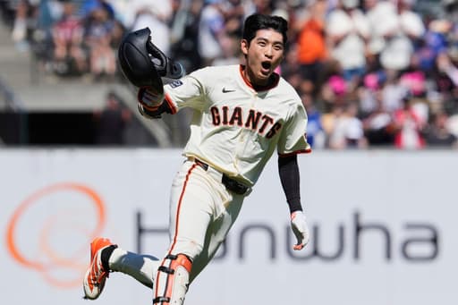 Adames, Lee help Giants beat Cubs 4-3 and complete series sweep