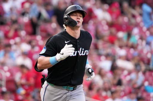 Kyle Stowers drives in 2 as the Marlins beat the Cardinals 5-1