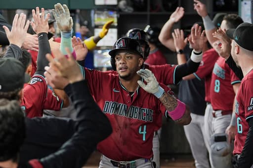 James McCann and Ketel Marte homer in 4-run 9th as Diamondbacks rally to beat Rangers