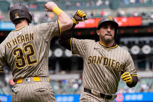 Nick Pivetta and Ramón Laureano lead Padres to 11-1 win over Giants for 3-game sweep