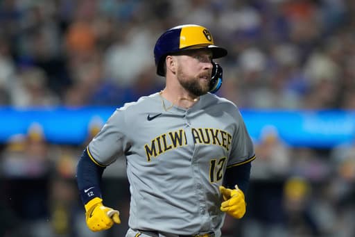 Brewers’ Hoskins reinstated after thumb injury, says he’s ready to accept limited role