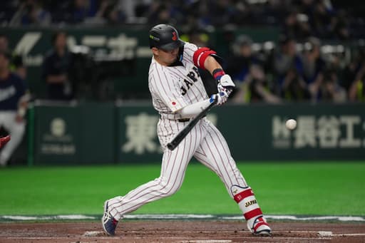 Suzuki homers twice and Ohtani goes deep as Japan overpowers South Korea 8-6