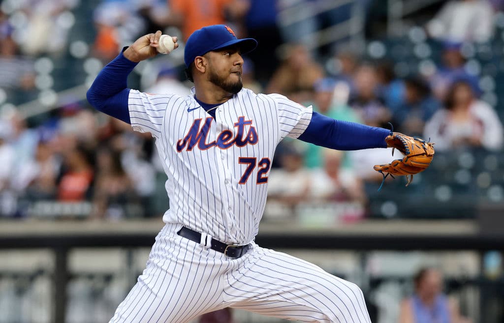 Pitcher Denyi Reyes Signs With KBO’s Samsung Lions For 2024