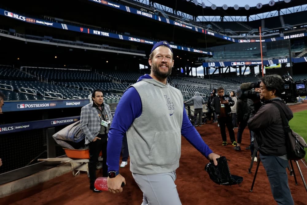 Three-time Cy Young winner Clayton Kershaw declines $10 million option, becomes free agent
