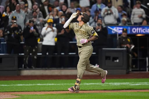 Machado the man for bases-loaded moments as his 14th grand slam powers Padres past Mets