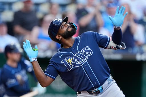 Junior Caminero homers for the 5th straight game as the Rays beat the Royals 10-4 in series opener