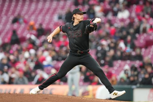 Candelario homers to help Singer and the Reds beat the Pirates 5-3