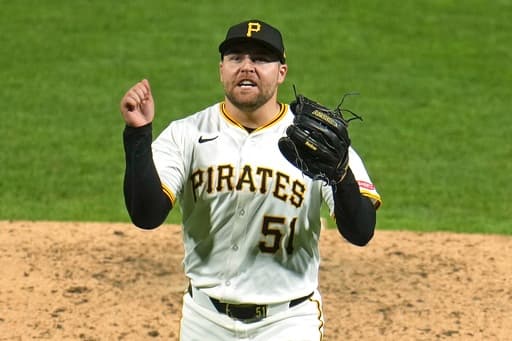 Yankees overhaul bullpen at busy trade deadline with deals for Bednar, Doval and Bird