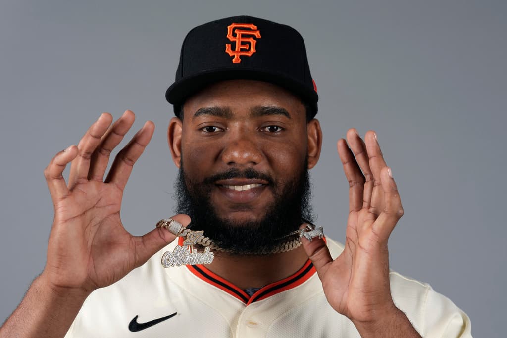 NPB: Yokohama DeNA BayStars Sign Osvaldo Bido, Jerar Encarnacion