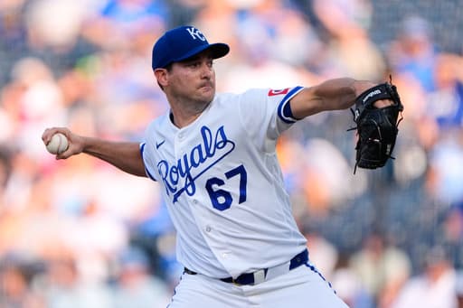 Royals’ Seth Lugo leaves game after taking line drive to the head