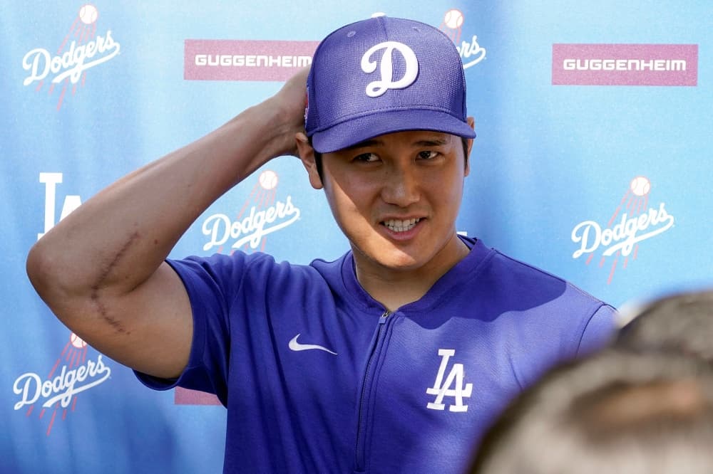 Shohei Ohtani stuns Dodgers — and many around the world — with marriage announcement