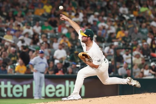Cubs and Padres square off to start the NL Wild Card Series