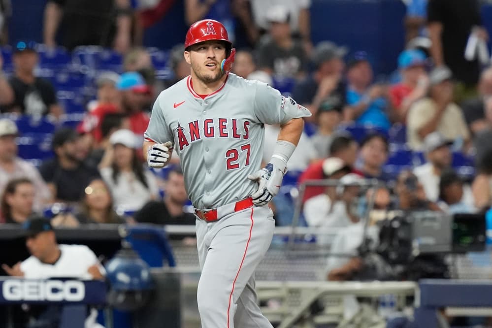 Mike Trout hits 473-foot home run for Angels against Marlins