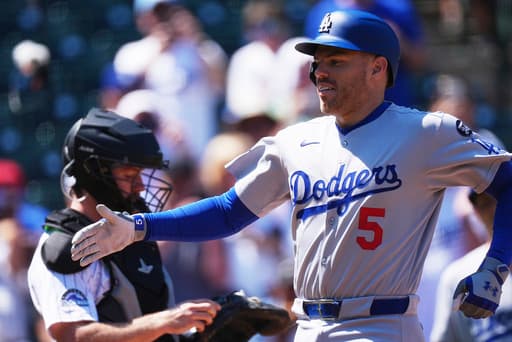 Freeman hits 2-run homer in 1st inning, Kershaw wins 4th straight start as Dodgers beat Rockies 9-5